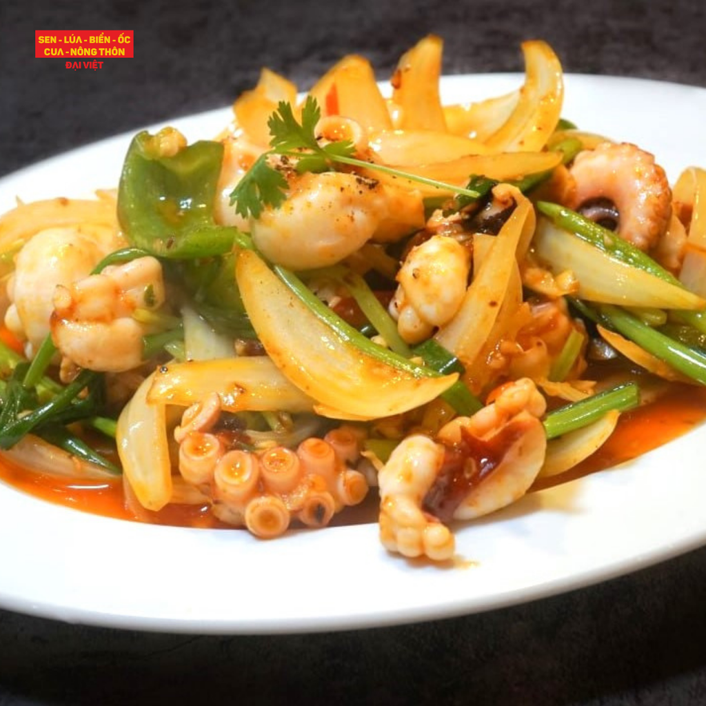  Stir-fried Octopus With Green Onion & Celery - Bạch Tuộc Xào Hành Cần (Giá tính theo phần 300 gram) 