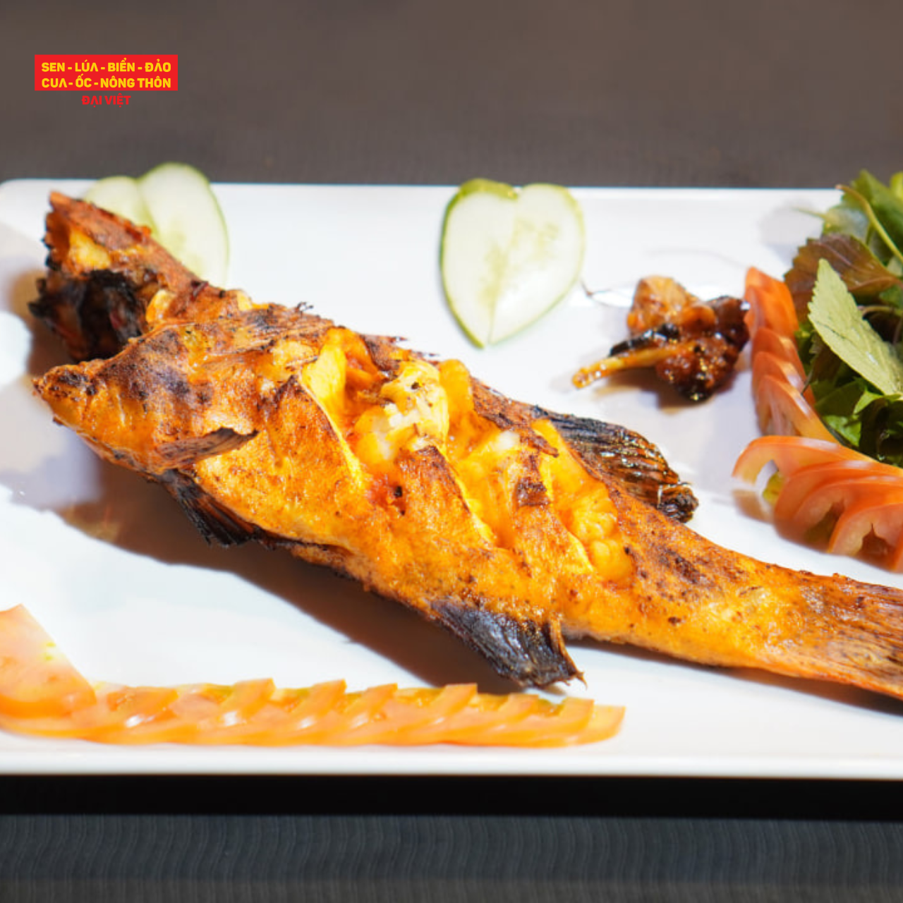 Grilled Red Grouper With Salt and Chili (set 800 gram) - Cá Mú Đỏ Nướng Muối Ớt ( 1 con 800 gram)