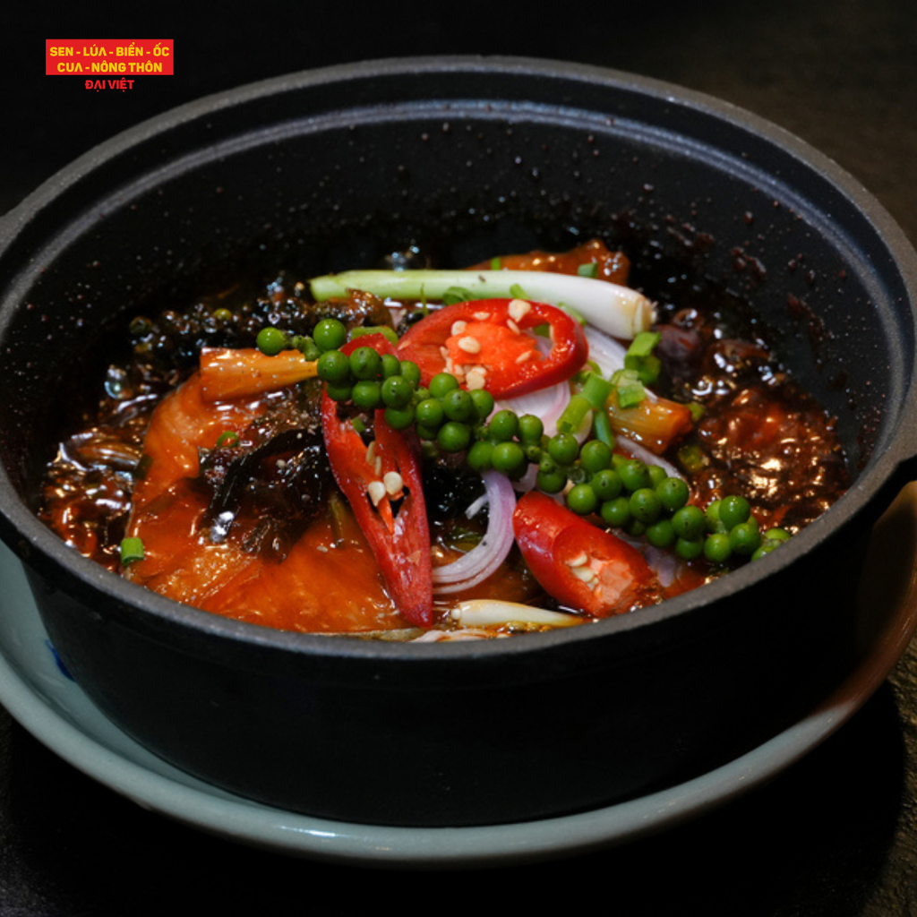  Sauteed Mackerel In Clay Pot With Green Pepper - Cá Thu Kho Tiêu Xanh 