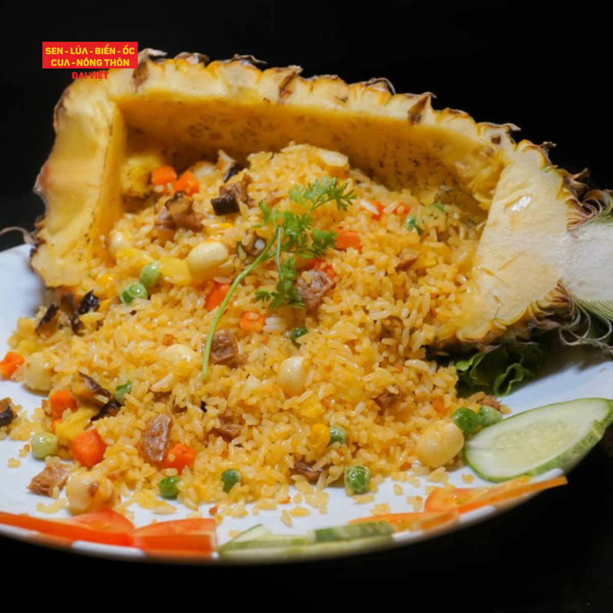  Vegetarian Pineapple Fried Rice - Cơm Chiên Trái Thơm Chay 
