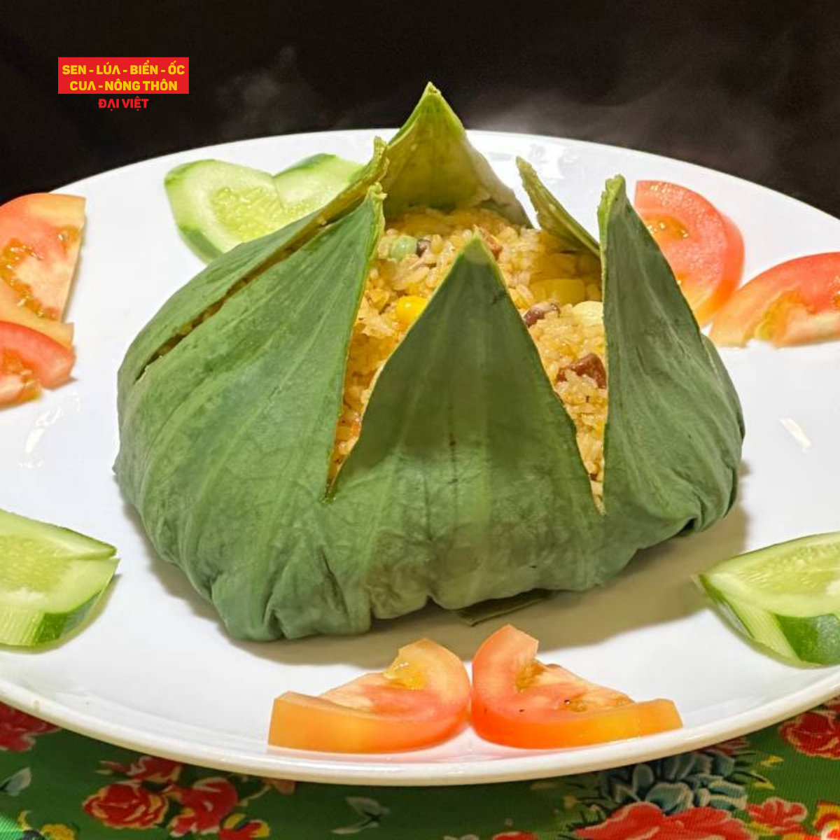  Vegetarian Fried Rice Wrapped In Lotus Leaf - Cơm Lá Sen Chay 
