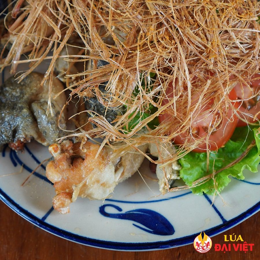 Frogs with Deep Fried Lemon Grass - Ếch Núp Bà Xã