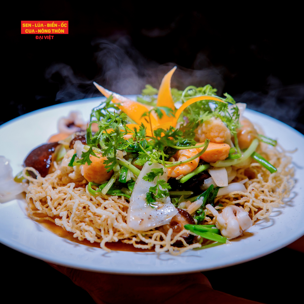  Crispy Deep-fried Noodle With Seafood And Vegetables - Mì Xào Giòn Hải Sản 