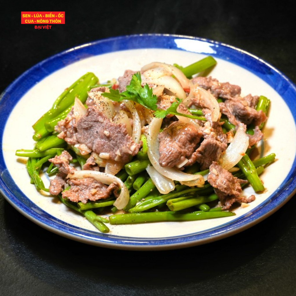  Stir-fried Morning Glory With Beef - Rau Muống Xào Bò 