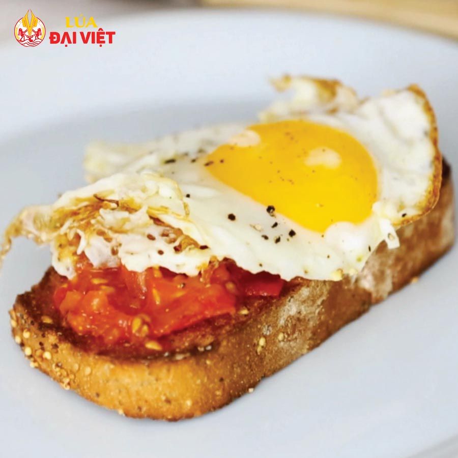 Scrambled, Poached Or Fried Eggs On Toast