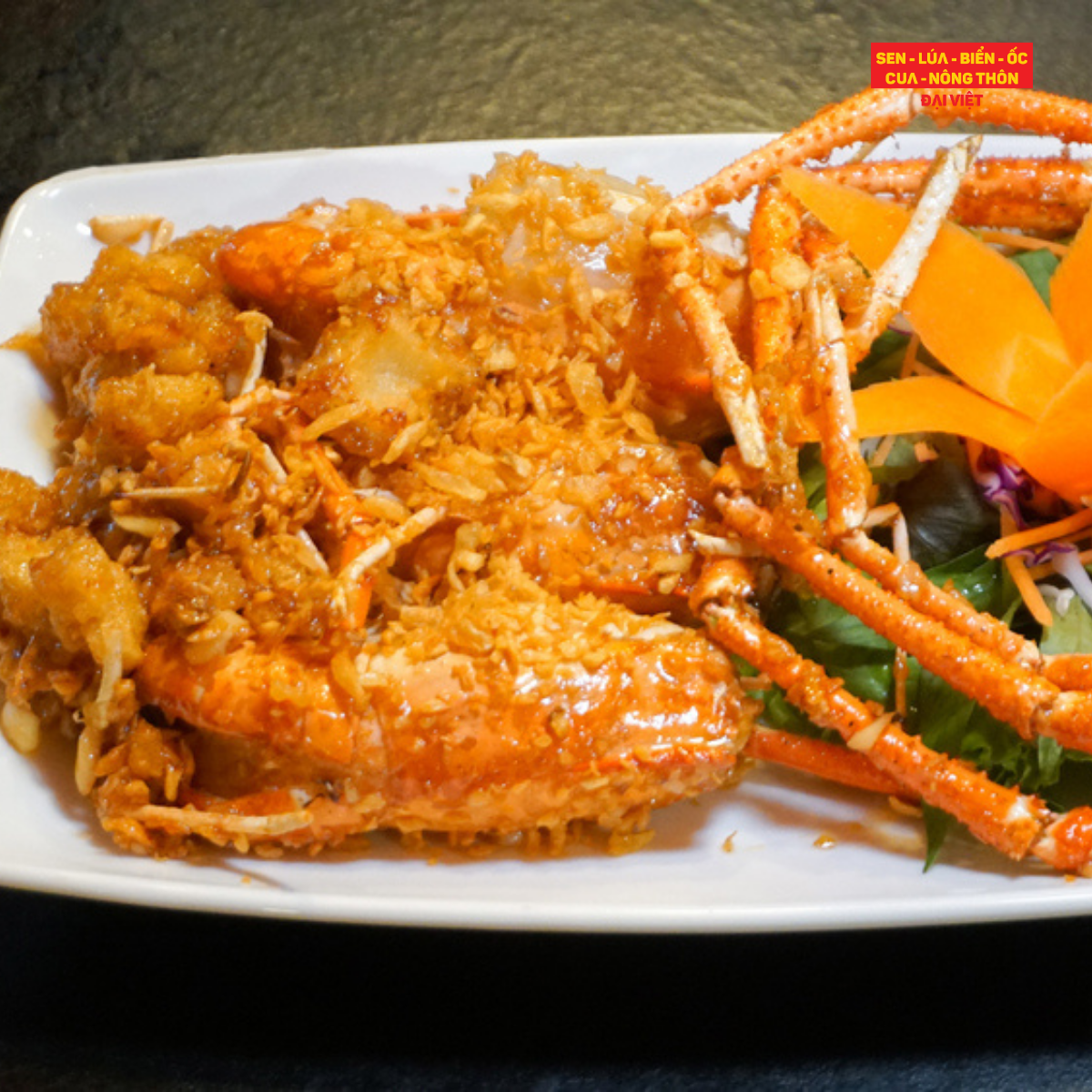 Pan-fried Giant River Prawn With Garlic - Tôm Càng Xanh Cháy Tỏi (Giá tính theo phần 300 gram)