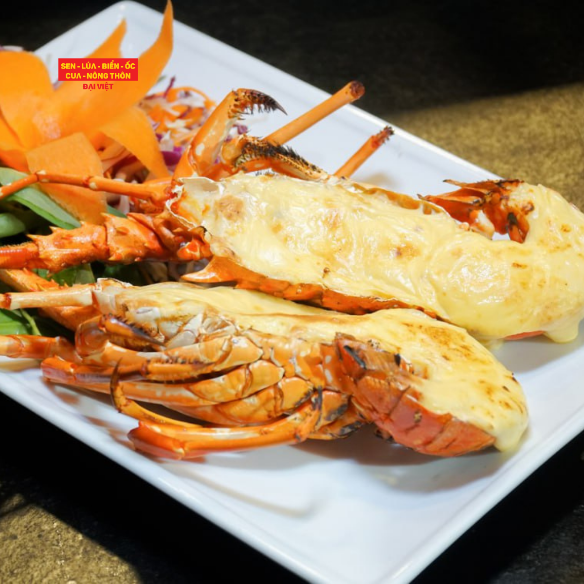 Baked Scalloped Spiny Lobster With Cheese - Tôm Hùm Xanh Đút Lò Phô Mai (Giá tính theo 1 con 600 gram)