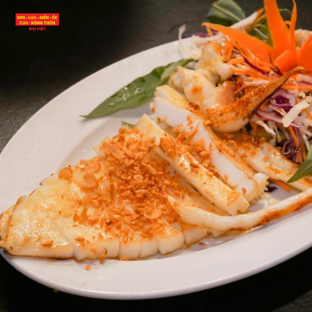 Mực Lá Nướng Bơ Tỏi (Giá tính theo phần 300 gram) - Grilled Squid With Garlic & Butter