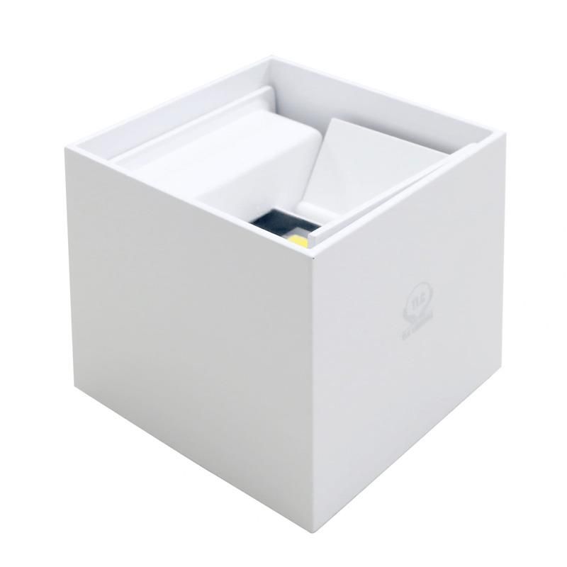 Đèn led tường hình vuông thân trắng