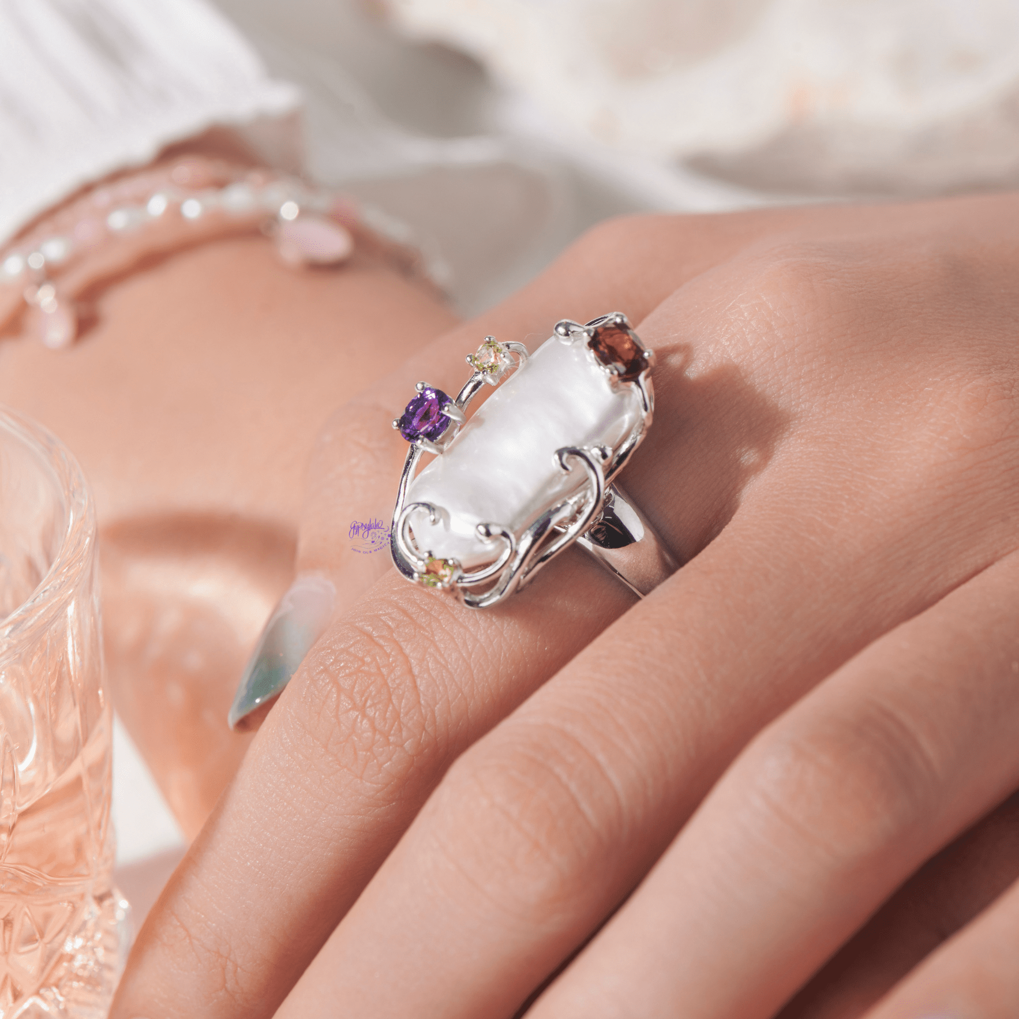 Nhẫn Bạc Ba Viên Đá Coral Reef