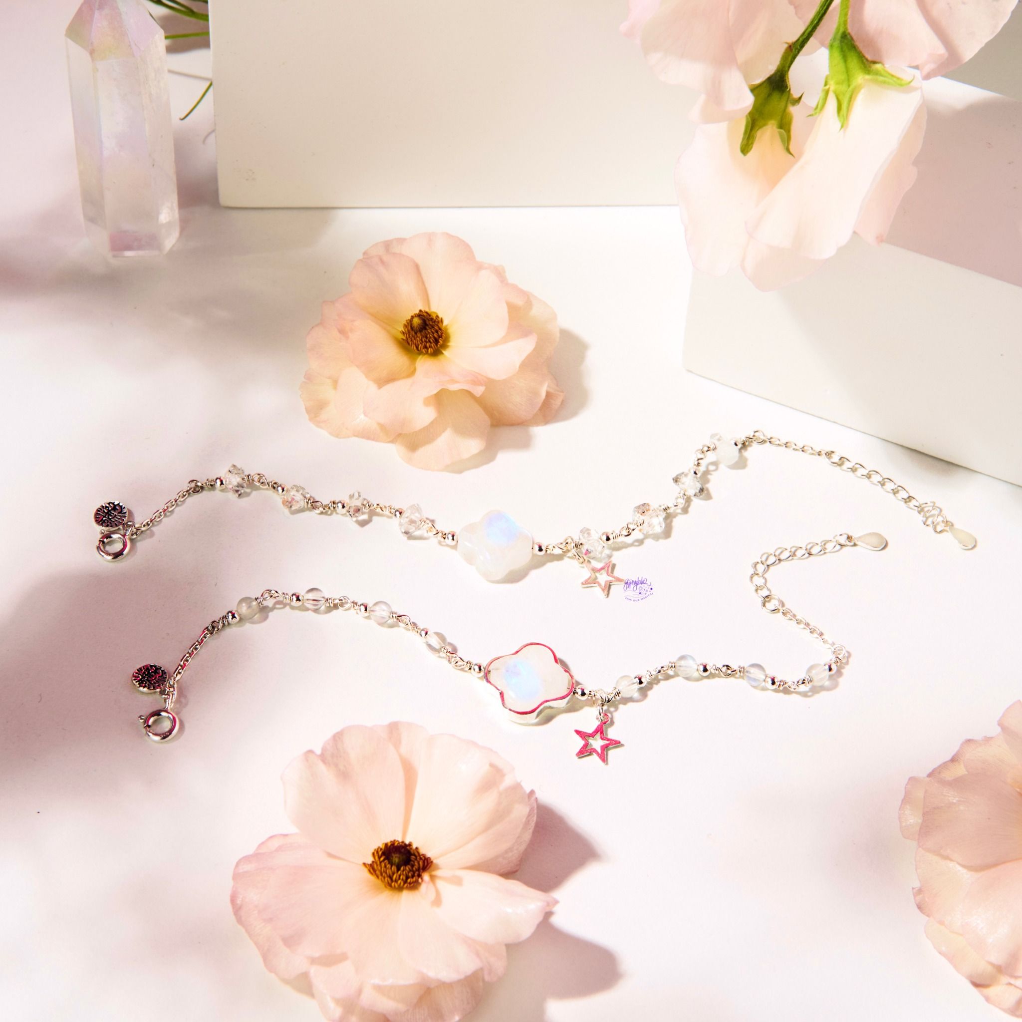 Vòng Tay Đá Ánh Trăng Moonstone Herkimer Four Leaf Clover