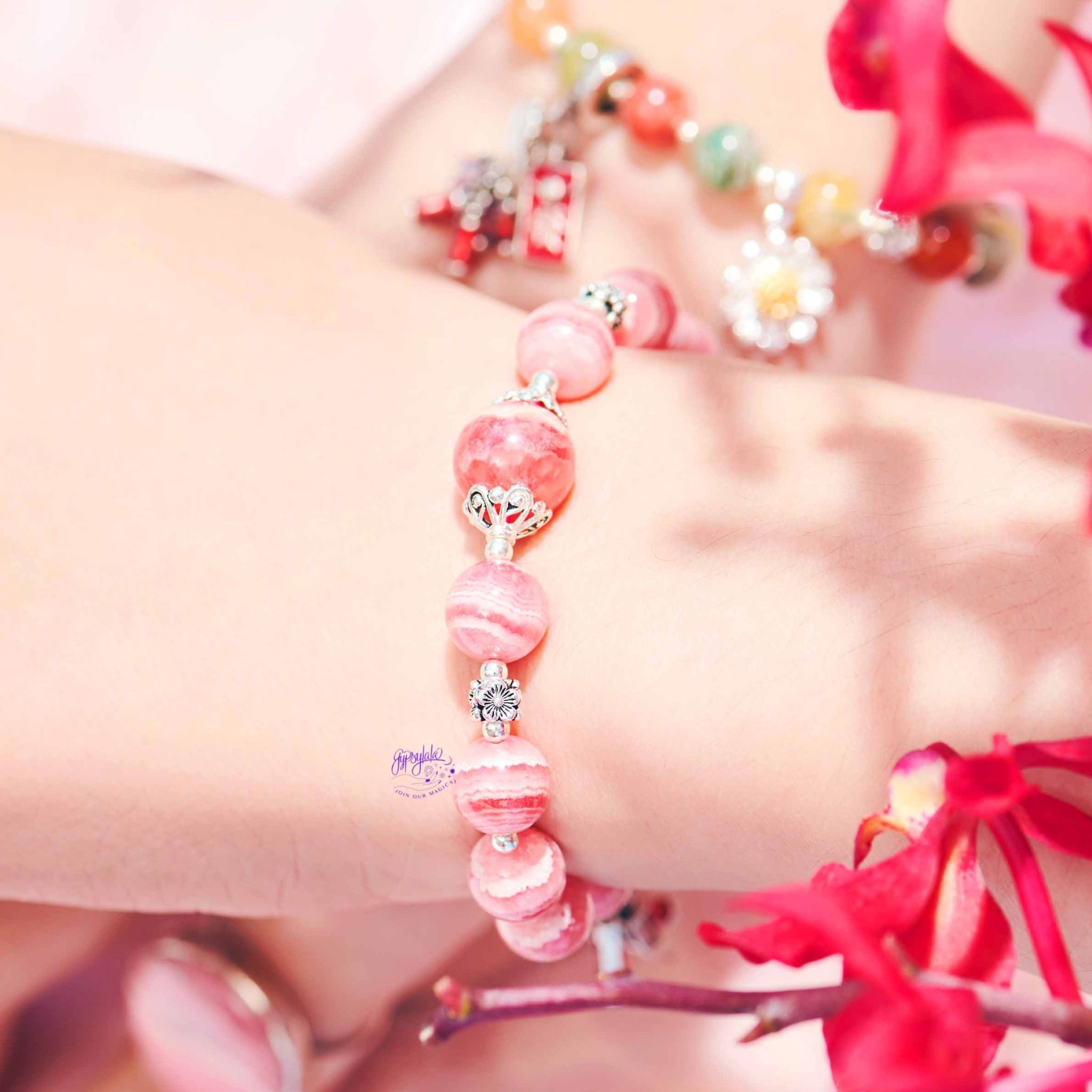 Vòng Tay Thiết Kế Divine Serenade 360 Đá Đào Hoa SP007902 Gypsylala