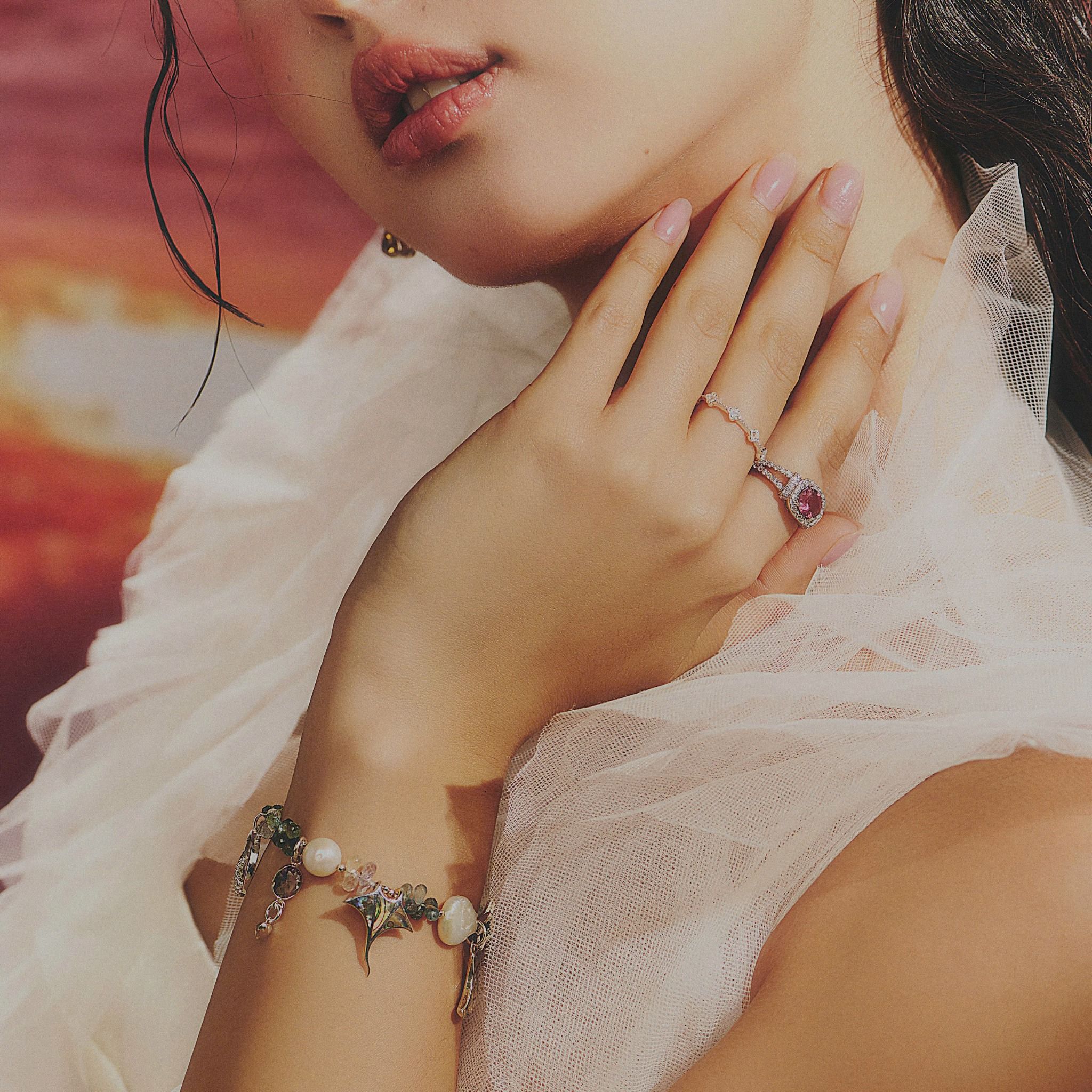 Vòng Tay Thiết Kế Nữ Moonlit Mermaid Đá Sapphire, Ngọc Trai SP008171 Gypsy.lala