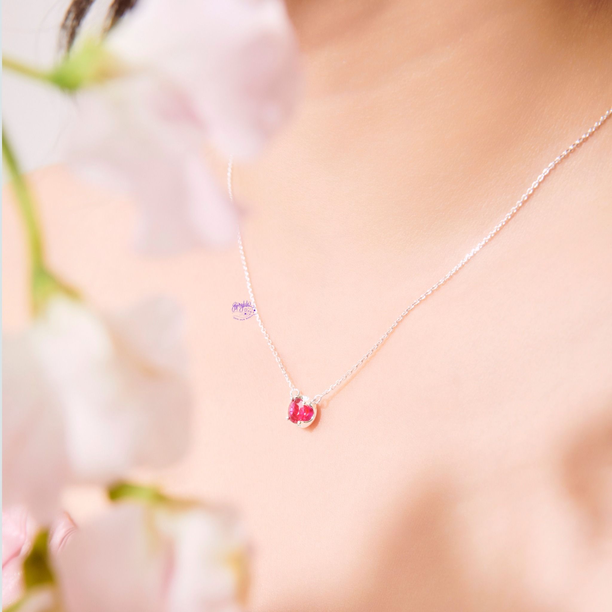 Dây Chuyền Simple Đá Ruby