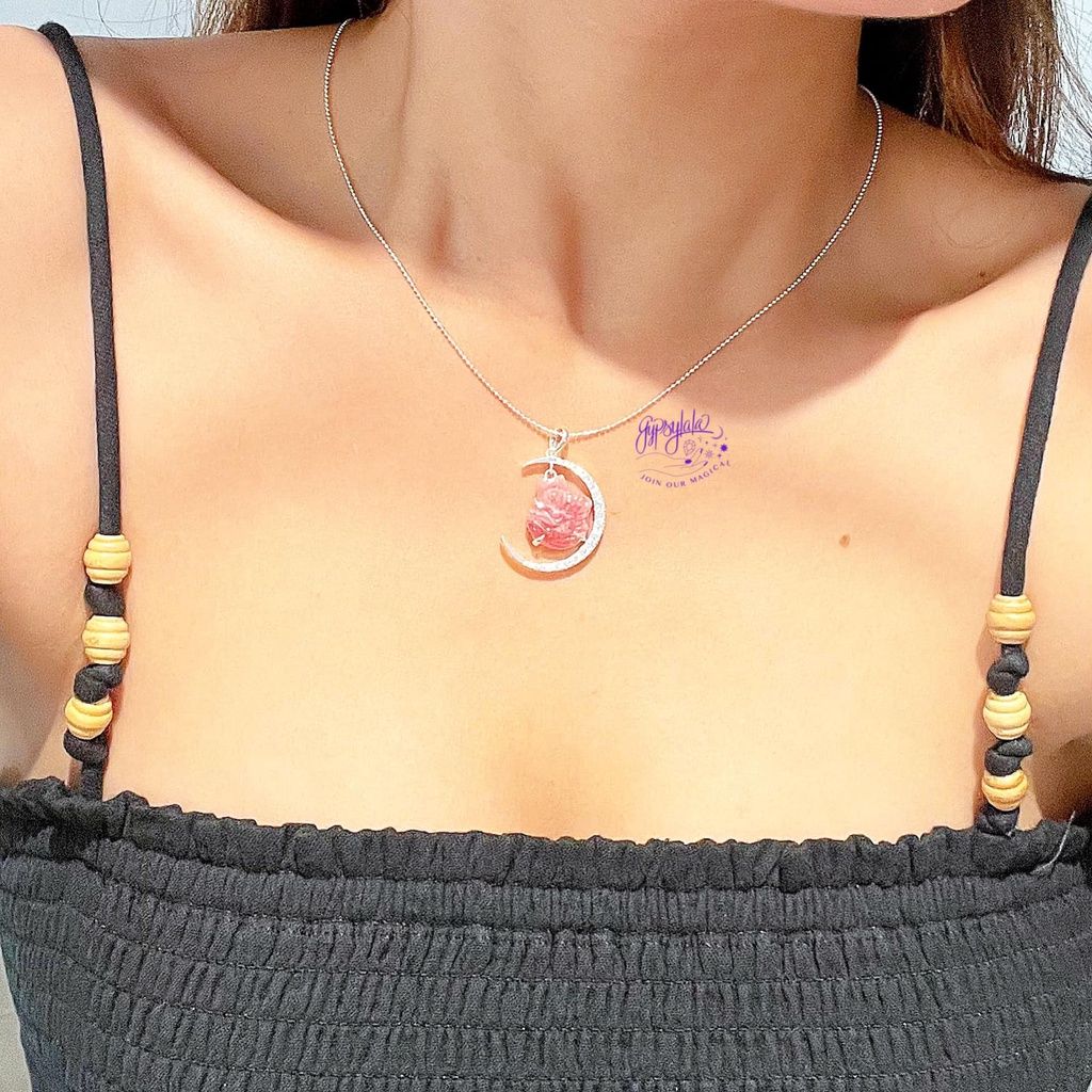 Mặt Dây Chuyền Hồ Ly Hình Trăng Đá Đào Hoa