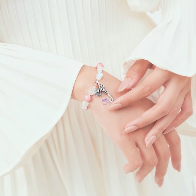 Vòng Tay Đá Đào Hoa Ánh Trăng Moonstone Charm Key