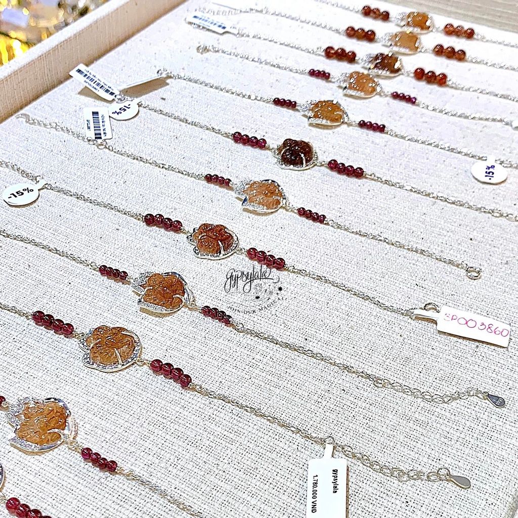 Vòng Tay Simple Hồ Ly Đá Thạch Anh Tóc Nâu Đỏ