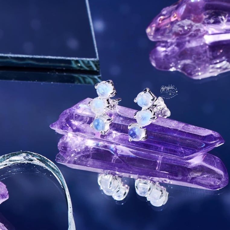 Bông Tai Ba Viên Đá Ánh Trăng Moonstone