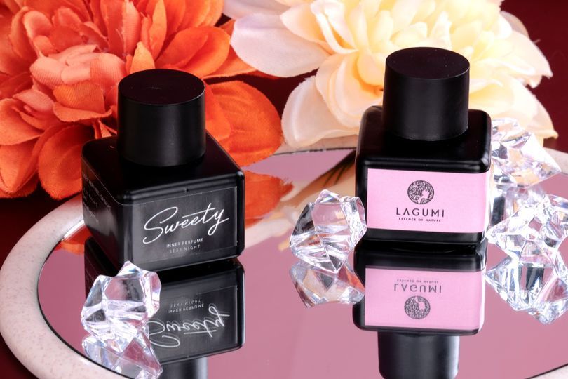 Combo sạch thơm toàn diện Lagumi (Dung dịch vệ sinh trầu không tràm trà Lagumi + Nước hoa vùng kín Lagumi Sweety )