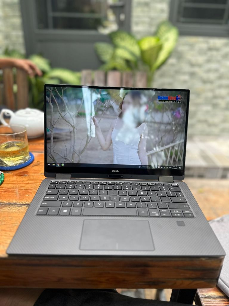 DELL XPS 13 9365 2 IN 1- i7 7Y75 | Ram 16Gb| Nvme 256Gb| Màn 13.3 FHD cảm ứng xoay 360