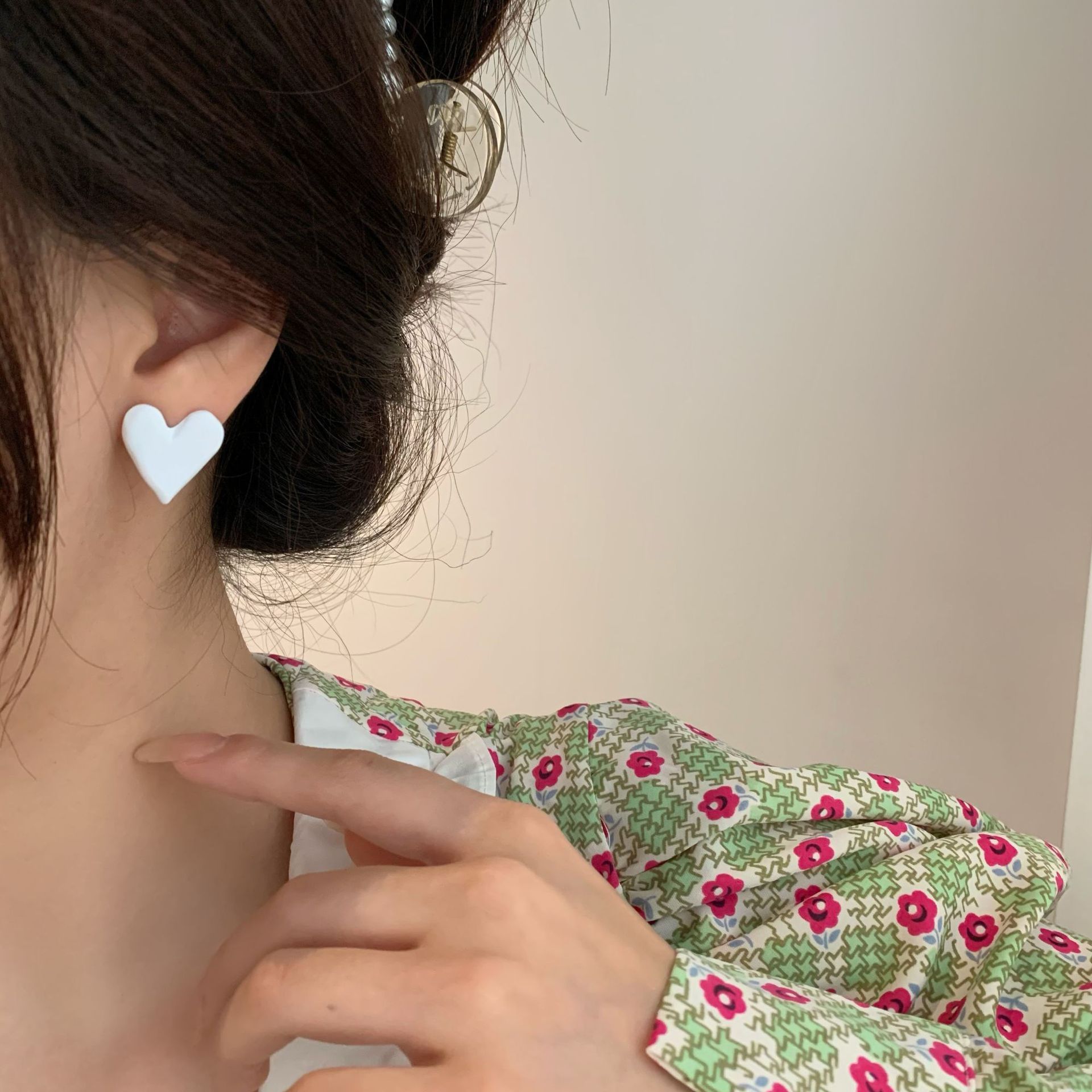 Khuyên tai bạc S925 bất đối xứng hình trái tim vàng và xanh dương thanh lịch nữ tính PK615