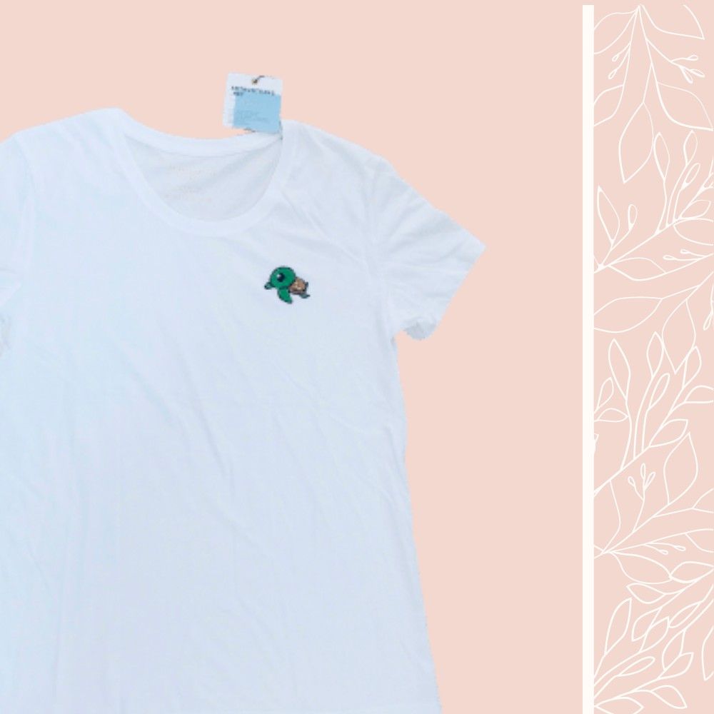 Áo thun thêu hình chú rùa xinh xắn, vải 100% cotton Kháng khuẩn cổ tròn Trắng - SP thân thiện môi trường