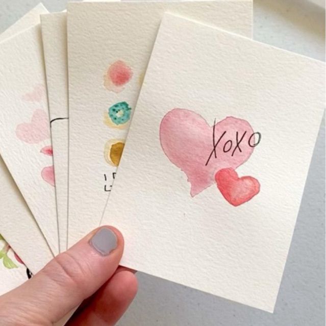 Thiệp vẽ tay bằng màu nước Classy trên nền giấy art Lan Vi 210GSM, kích thước đi kèm với phong bì của CLASSY STUDIO