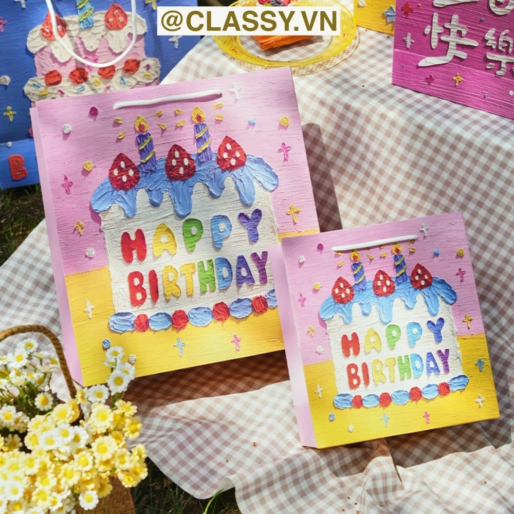 Túi giấy đựng quà sinh nhật in chữ Happy Birthday dây quai dù in hoạ tiết tranh sơn dầu màu xanh, hồng PK1872