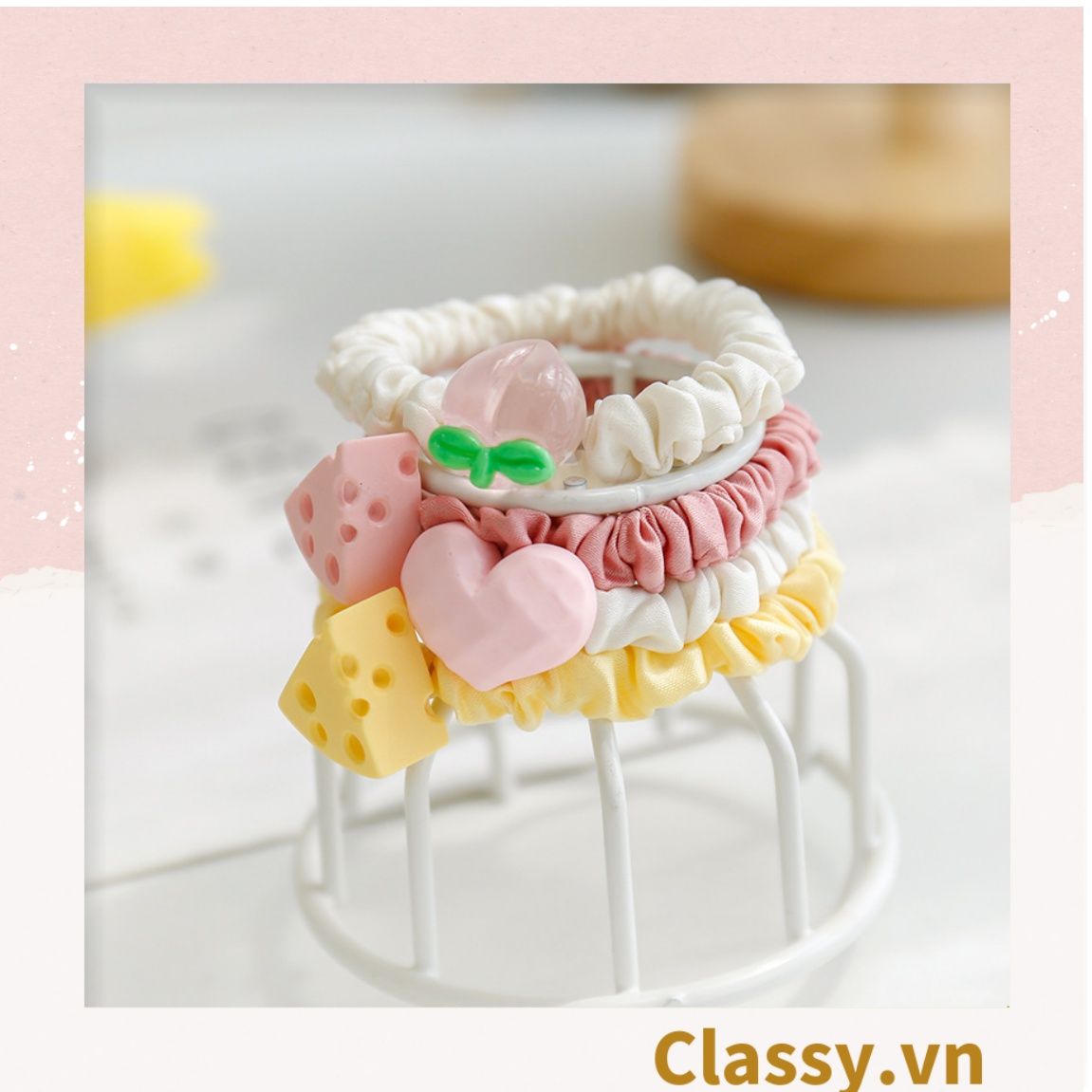Dây cột tóc Classy bằng vải phi bóng hình chú thỏ con đáng yêu siêu bền PK1365