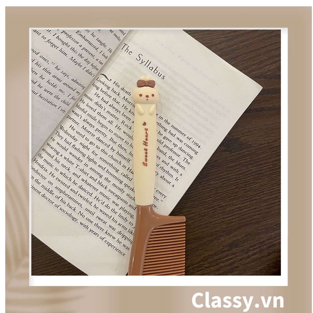 Classy Lược cầm tay mini 2 màu, nhỏ gọn tiện lợi PK1563