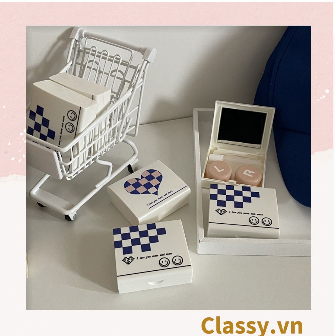 Classy Hộp đựng kính áp tròng kèm gương tông màu trắng họa tiết kẻ sọc caro mix nhẹ nhàng (Classy giao ngẫu nhiên) PK1692