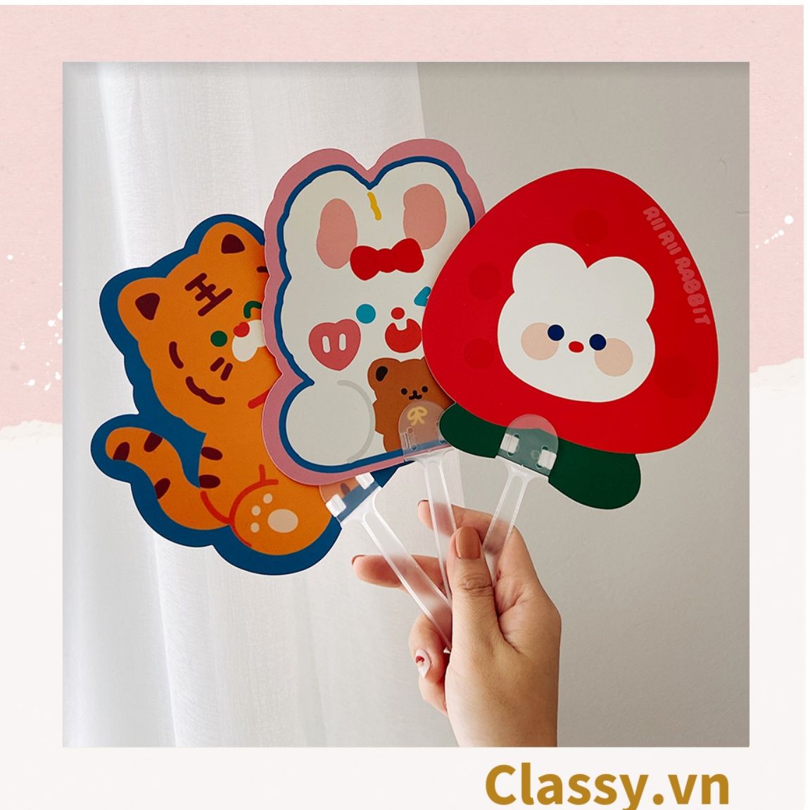 Quạt cầm tay mini tiện dụng phù hợp mùa hè cho học sinh, sinh viên, văn phòng hoạ tiết động vật cực dễ thương PK574