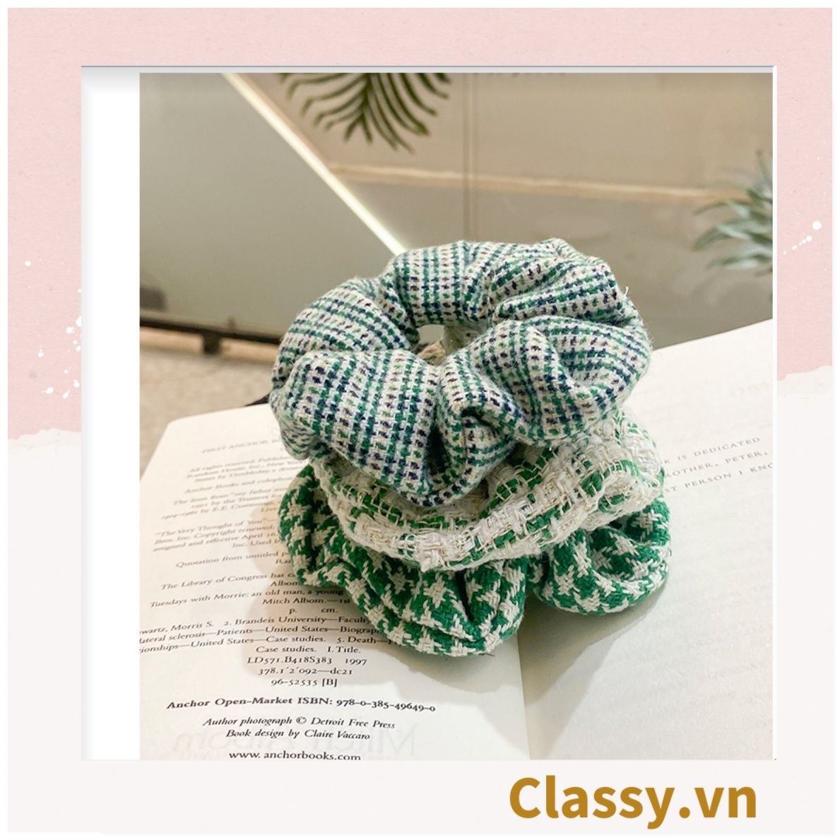 Scrunchies cột tóc, buộc tóc vải tuýt to bản, sang trọng, họa tiết kẻ sọc tông xanh quý phái thanh lịch PK705