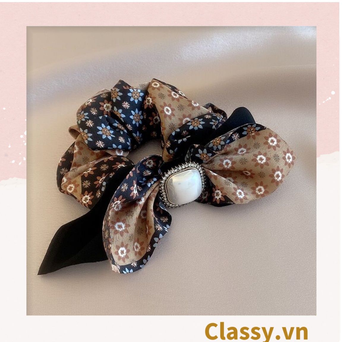 PK773 Scrunchies buộc tóc nhiều tông be, đính hạt; style hoàng gia nhiều lớp sang chảnh