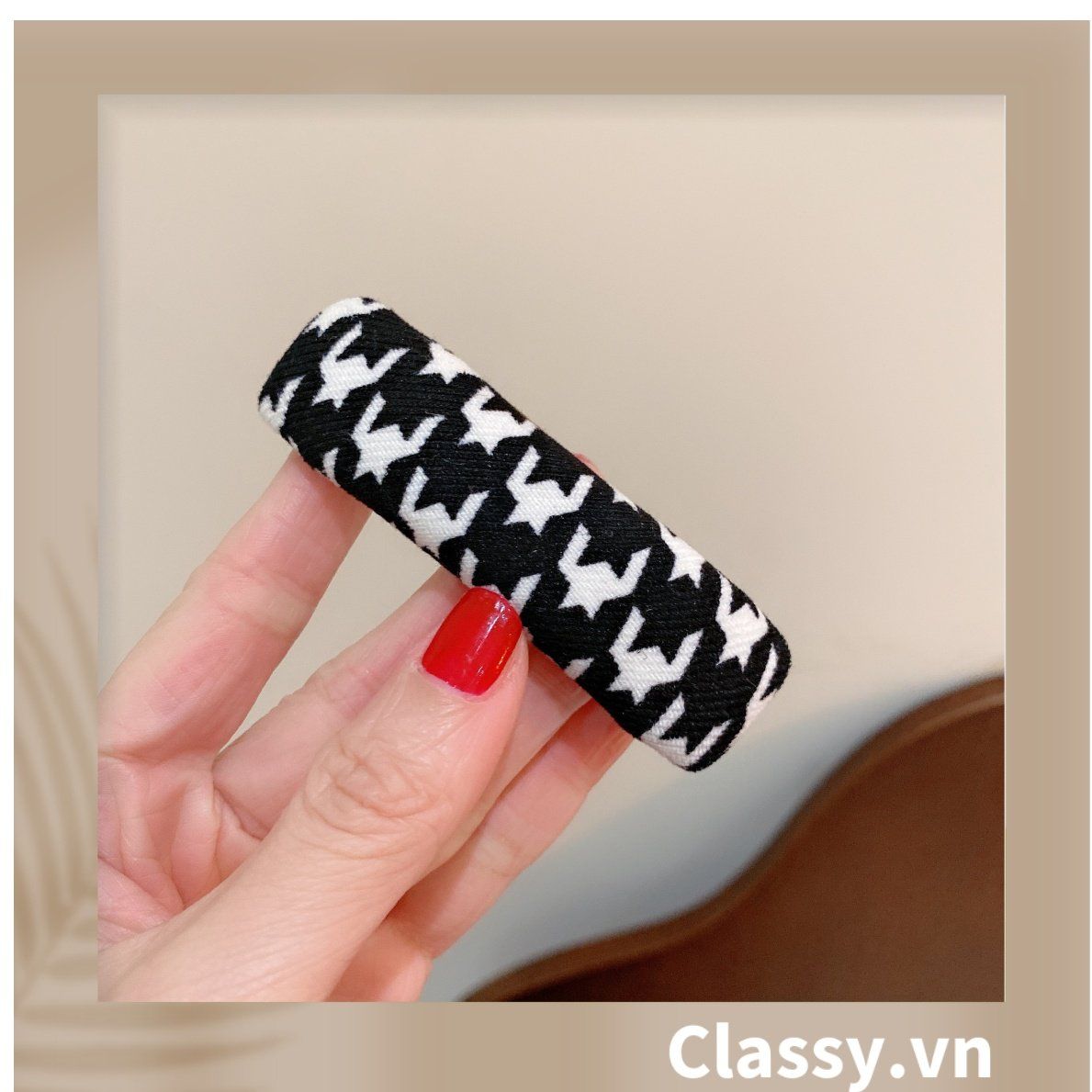 BST Kẹp tóc dạng clip họa tiết kẻ sọc trắng đen caro hot hit bản lớn bọc vải chanh sả sả chanh PK945