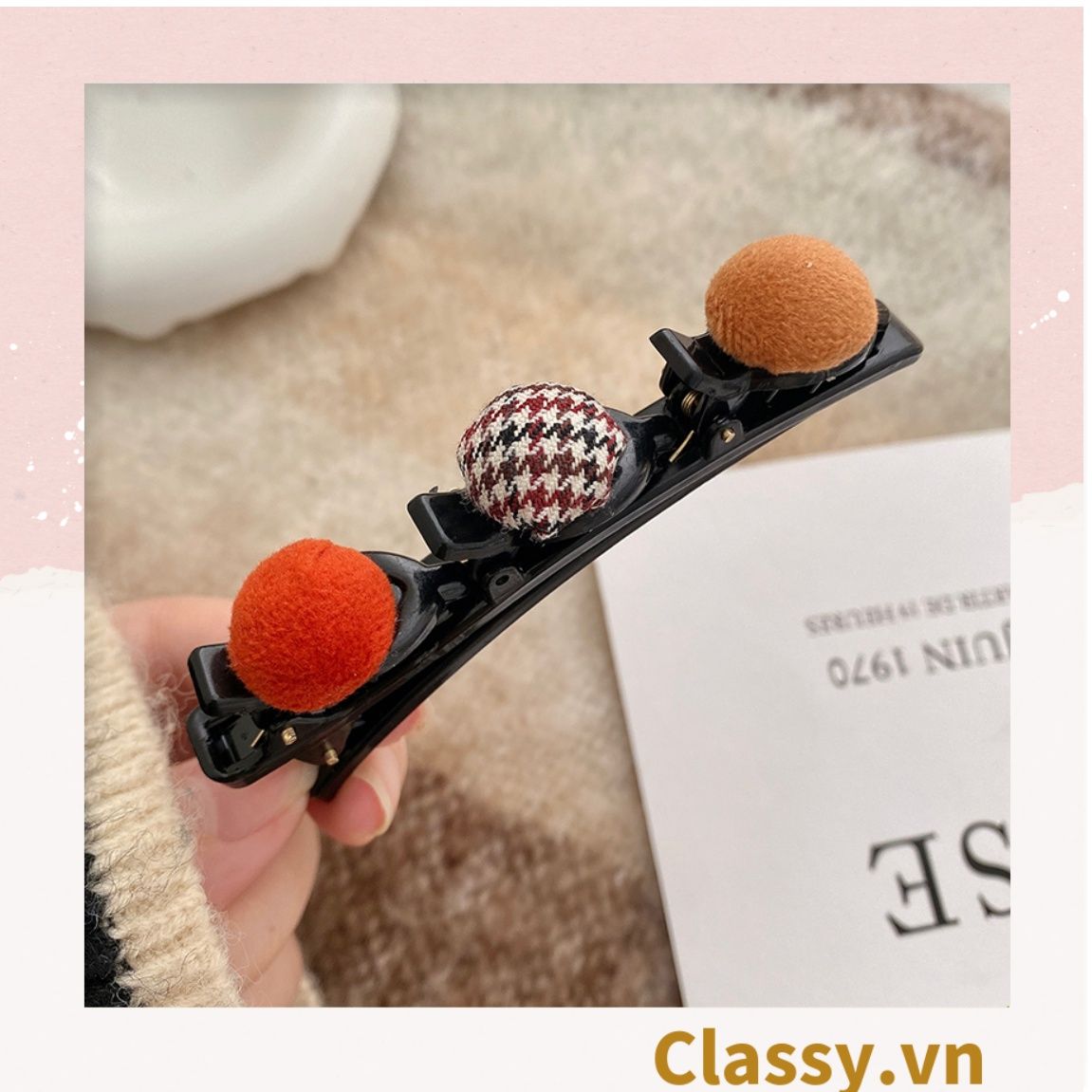 PK957 Kẹp tóc dạng clip mỏ vịt, giúp làm phồng tóc, tạo dáng điệu đà cho tóc đính 3 nút tròn bọc vải tuýt
