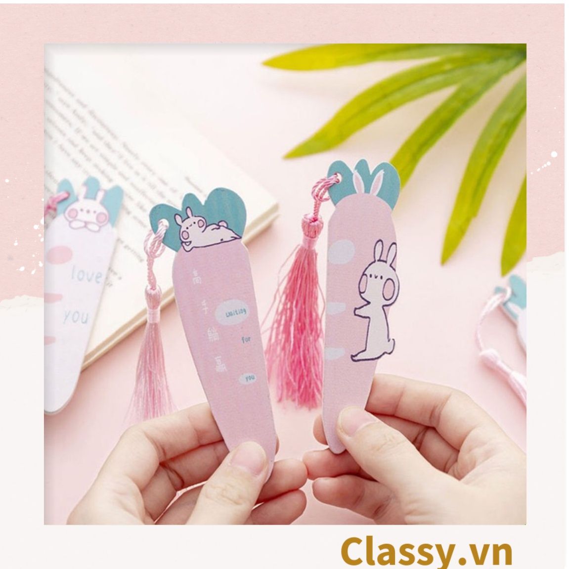 PK976 Thước kiêm kẹp dấu trang họa tiết thỏ màu hồng, hình củ cà rốt có gắn tua rua xinh xắn ngộ nghĩnh