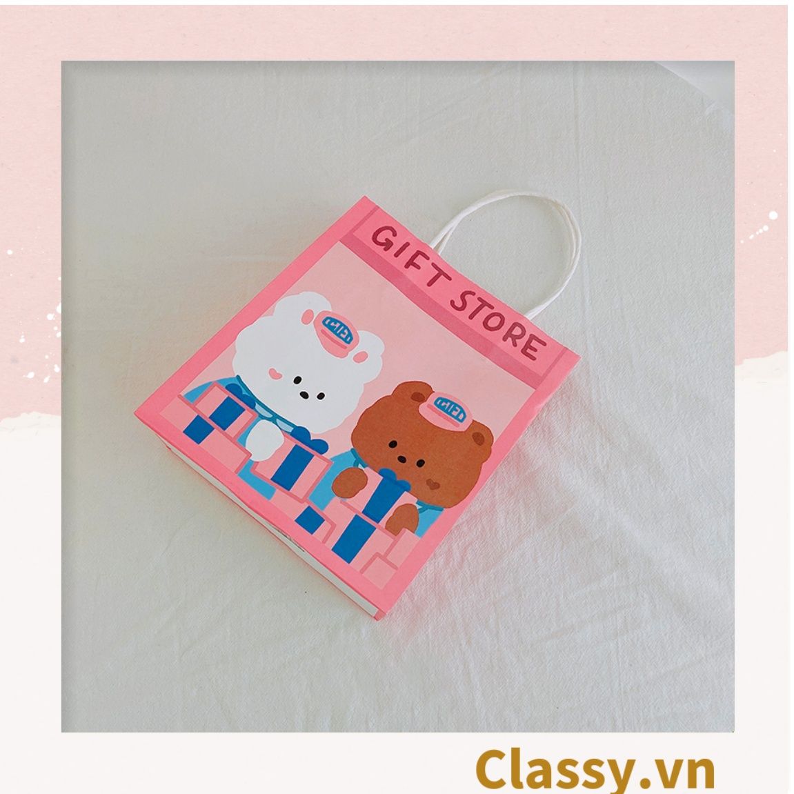 Classy Túi giấy đựng quà kích cỡ 17.5x21x7.5CM họa tiết gấu ngẫu nhiên Q1508