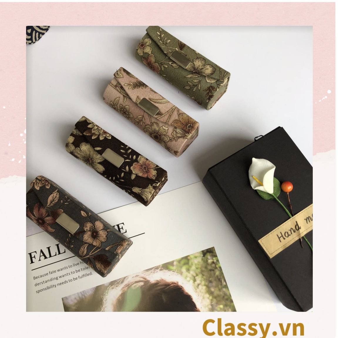 Hộp đựng son có gương , nắp gập bọc vải họa tiết hoa nhí vintage, kích thước 8,3X2,3X2,4cm Q579