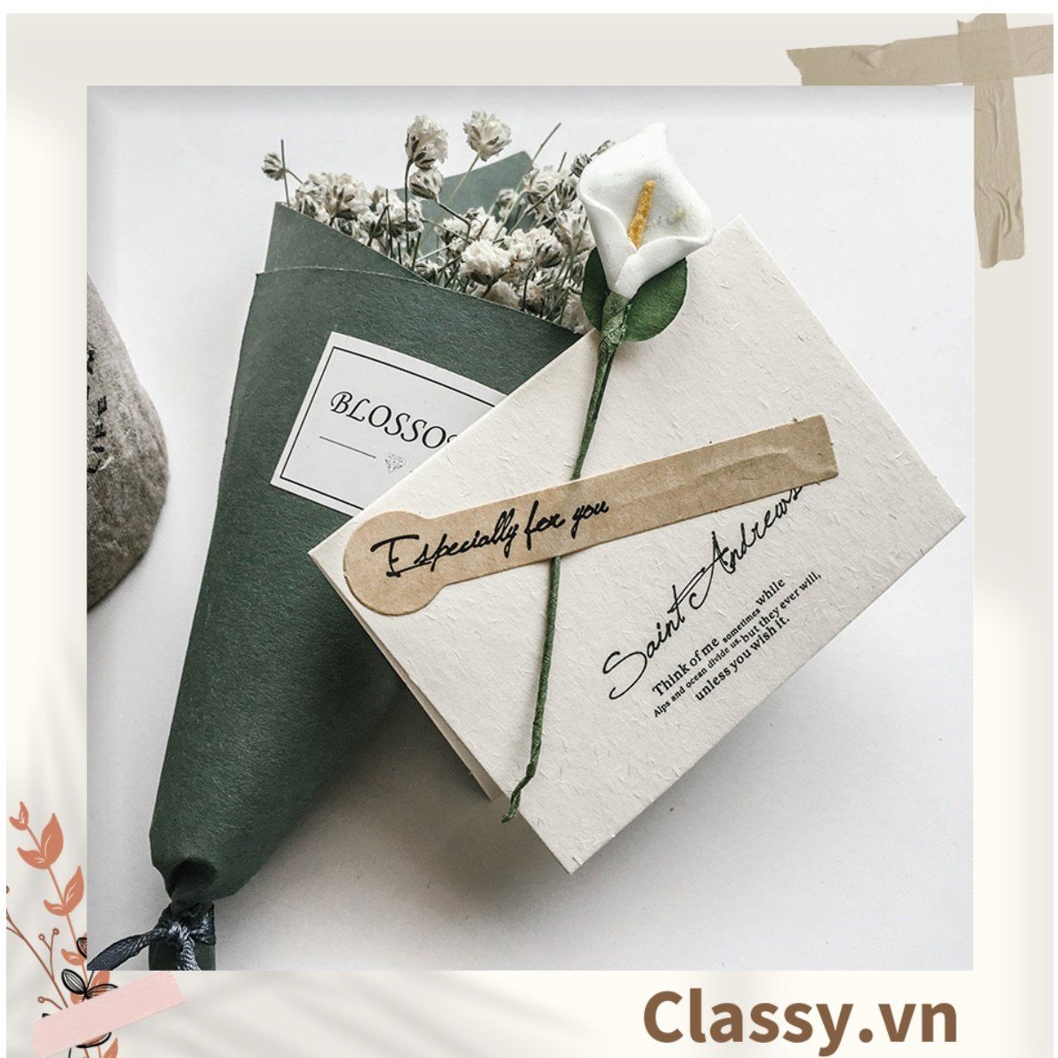Thiệp Cổ điển Vintage gắn hoa khô kèm phong bì giấy kraft và nhãn dán sticker Q626