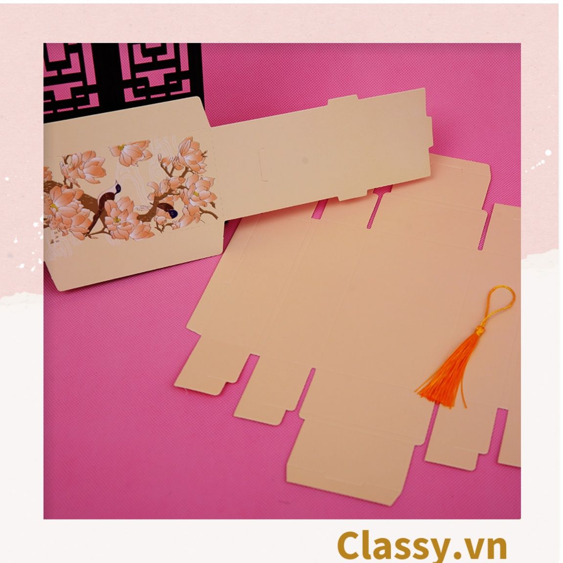 Q904 - (Kích thước 8.5*4.3*14.9cm) - Hộp giấy cổ điển bằng giấy tự gấp đựng quà tặng kèm ruy băng