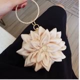  Cốp dự tiệc, Clutch cầm tay, Túi xách nữ đi tiệc Vintage Cánh hoa Lụa satin Hồng be tinh tế phù hợp dự tiệc, mặc áo dài, hẹn hò tối T199 