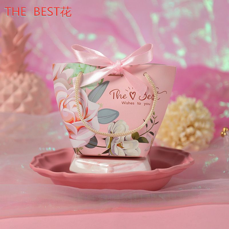 Túi giấy đựng quà thắt nơ in hình dễ thương 14 X 7 X 10 CM đựng son, trang sức, quà tặng đám cưới, lễ tết Q301