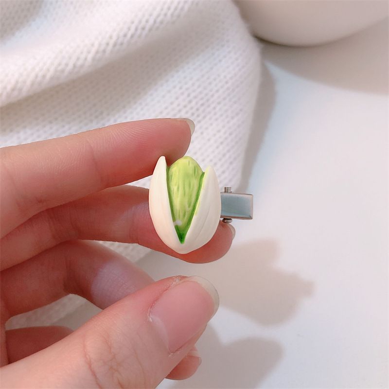 Kẹp tóc dạng clip mỏ vịt, họa tiết minh họa hình hạt dẻ cười PK935