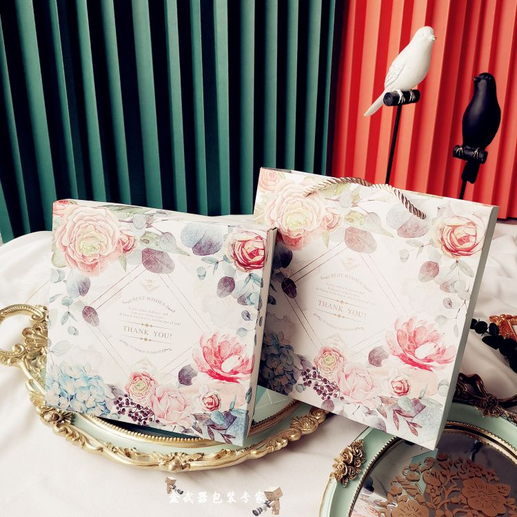 Classy Hộp quà tặng, Túi quà tặng hoa hồng dày dặn, sang trọng Q1546