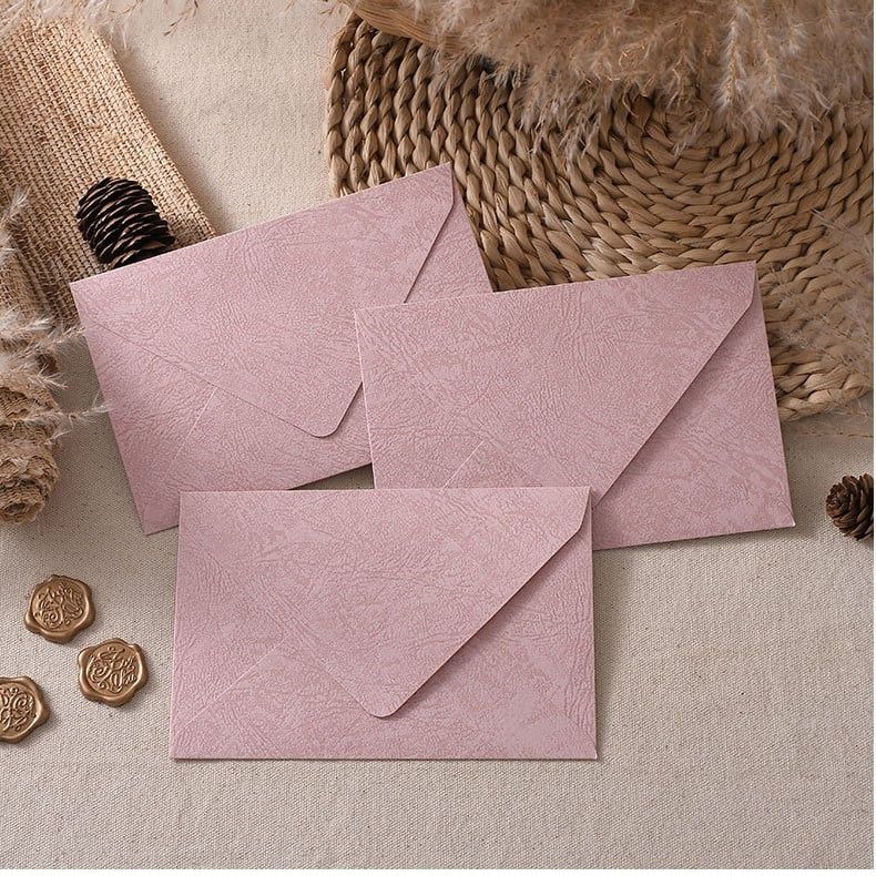 Phong bì kèm nhãn dán Niêm Phong 16*11.7cm màu hồng dùng đựng thiệp chúc mừng, Thiệp Mời Đám Cưới Đính Hôn Lãng Mạn Q1741