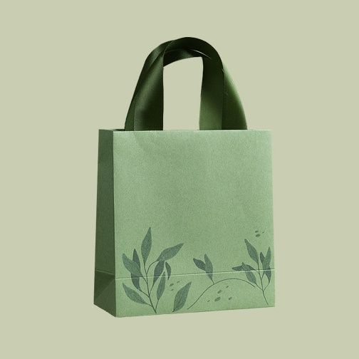 Túi giấy đựng quà dây quai ruy băng màu xanh lá - Kích thước 19.5x24.5x9cm phù hợp các món quà Organic thiên nhiên Q1838