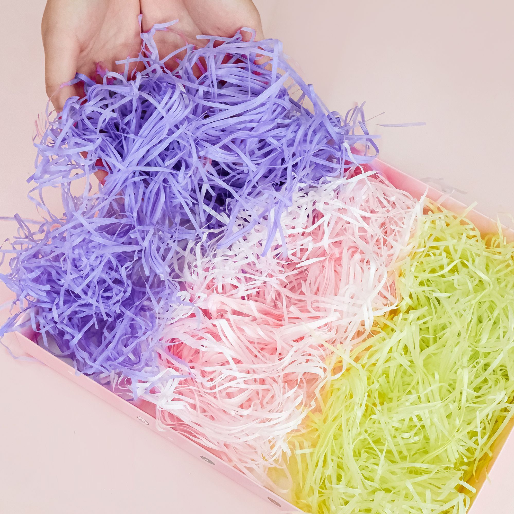 Giấy trang trí hộp quà, lót chống shock trong hộp quà tặng dạng sợi raffia nhiều màu
