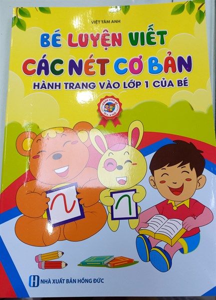 Bé luyện viết các nét cơ bản