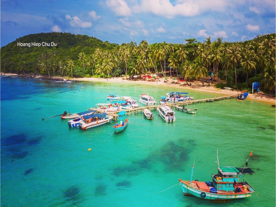 CHO THUÊ CANO RIÊNG 4 ĐẢO: HÒN MÂY RÚT TRONG, HÒN MÓNG TAY, HÒN GHẦM GHÌ, HÒN THƠM